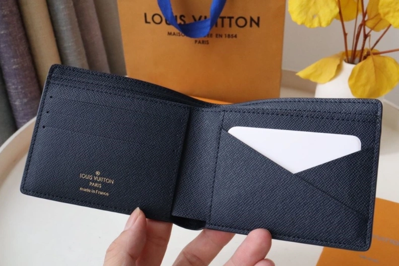 LX Wallets Comfortable 17854