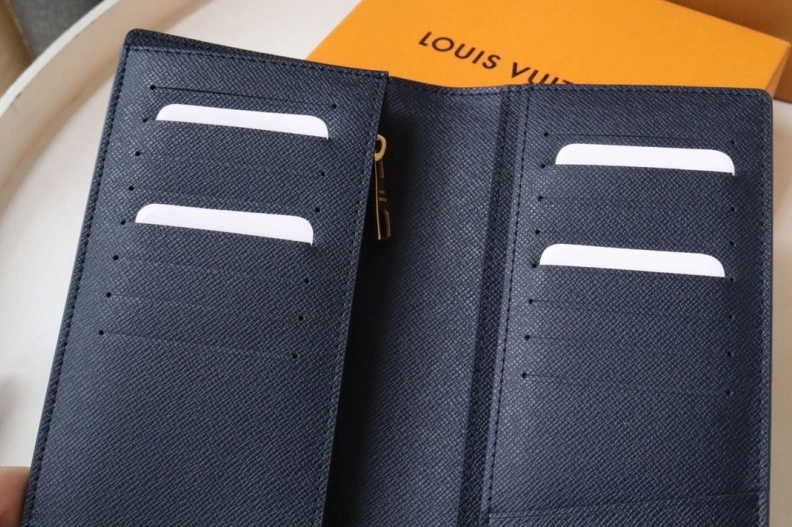 Trendy LX Wallets 17847