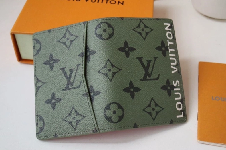 Soft LX Wallets 17836