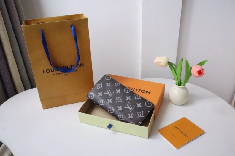 Modern LX Wallets 17834