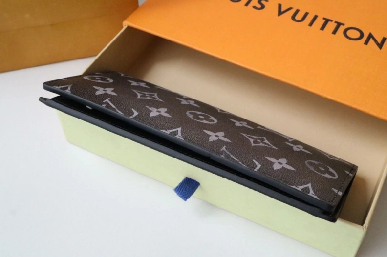 Modern LX Wallets 17834