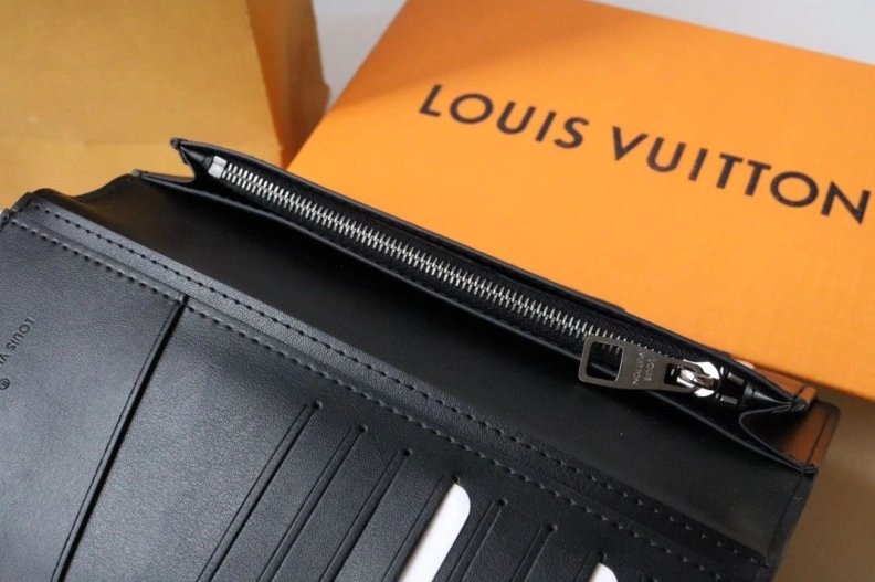 Modern LX Wallets 17834