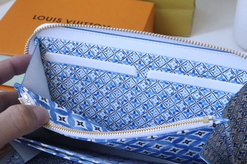 LX Wallets Comfortable 17820