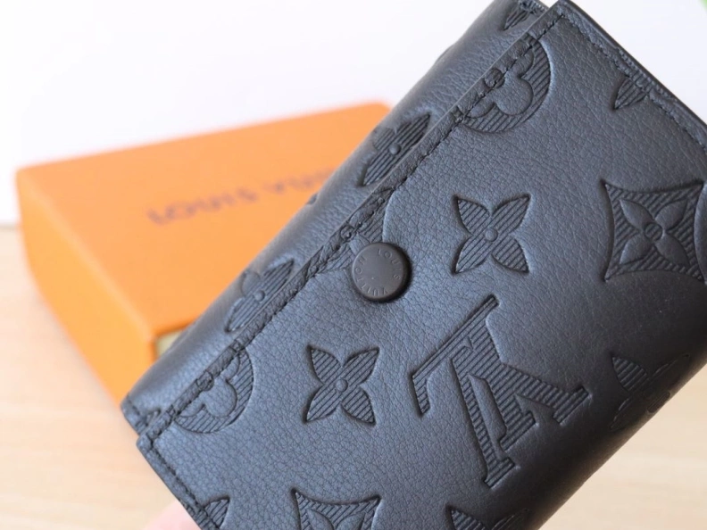 Affordable LX Wallets 17818