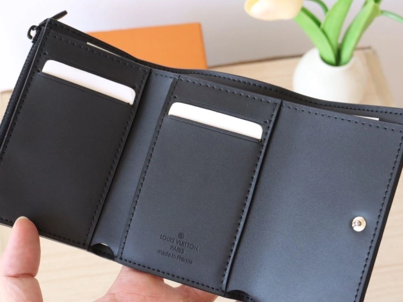 Affordable LX Wallets 17818