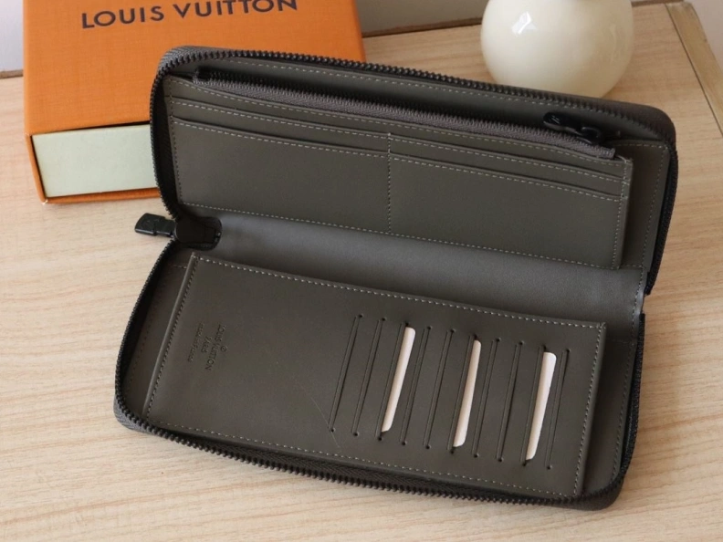 LX Wallets Classic 17825