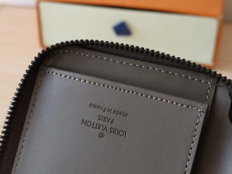 LX Wallets Classic 17825