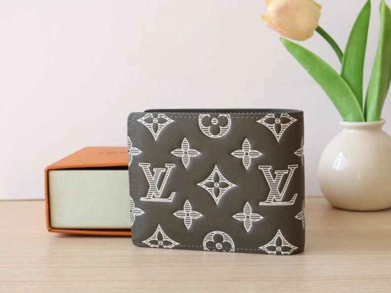 Vibrant LX Wallets 17824