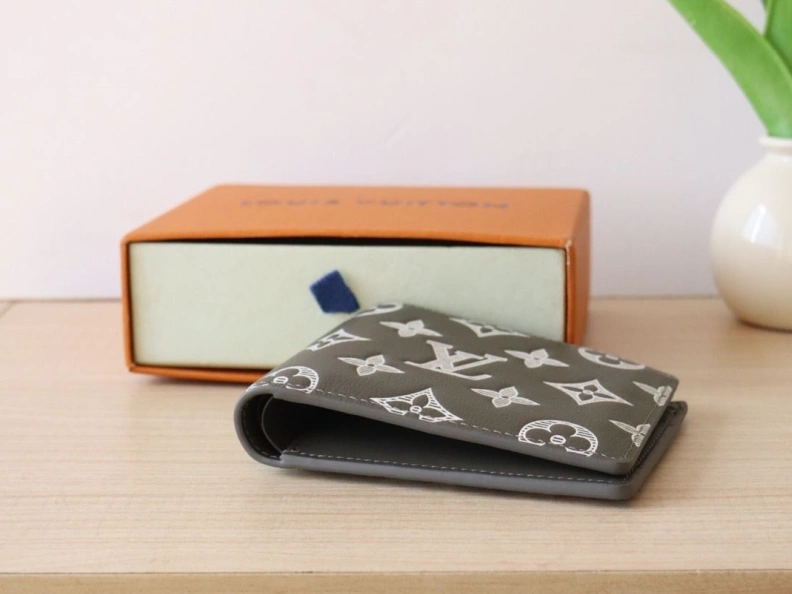Vibrant LX Wallets 17824