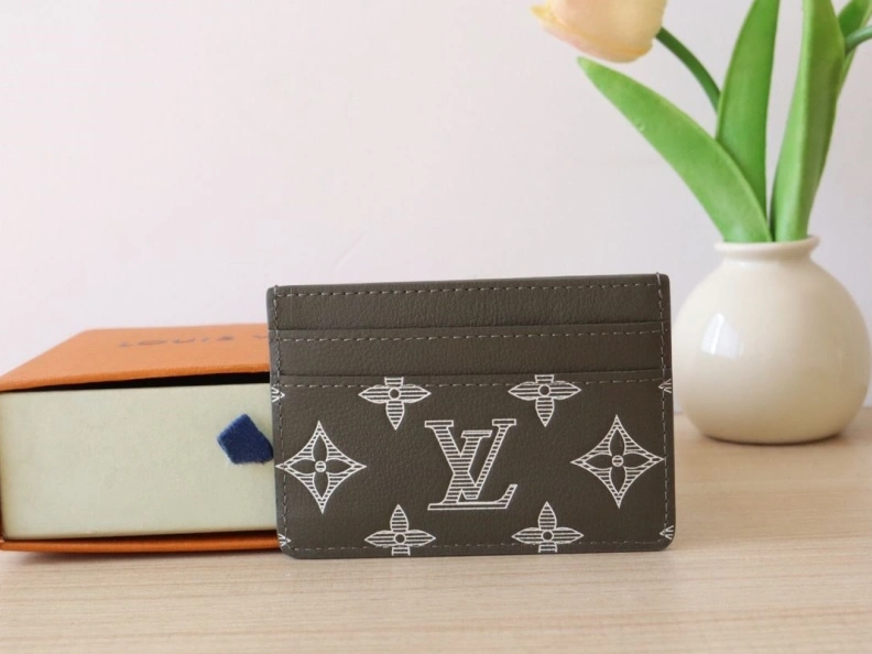 Affordable LX Wallets 17808