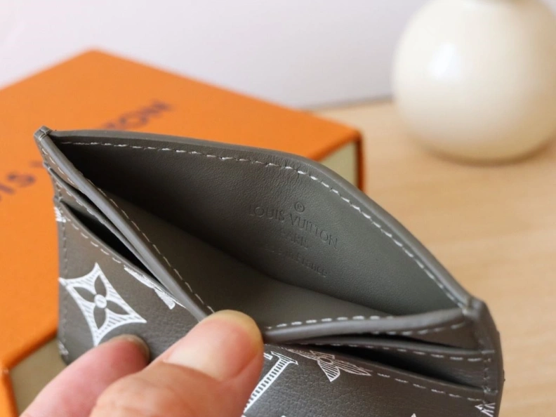 Affordable LX Wallets 17808