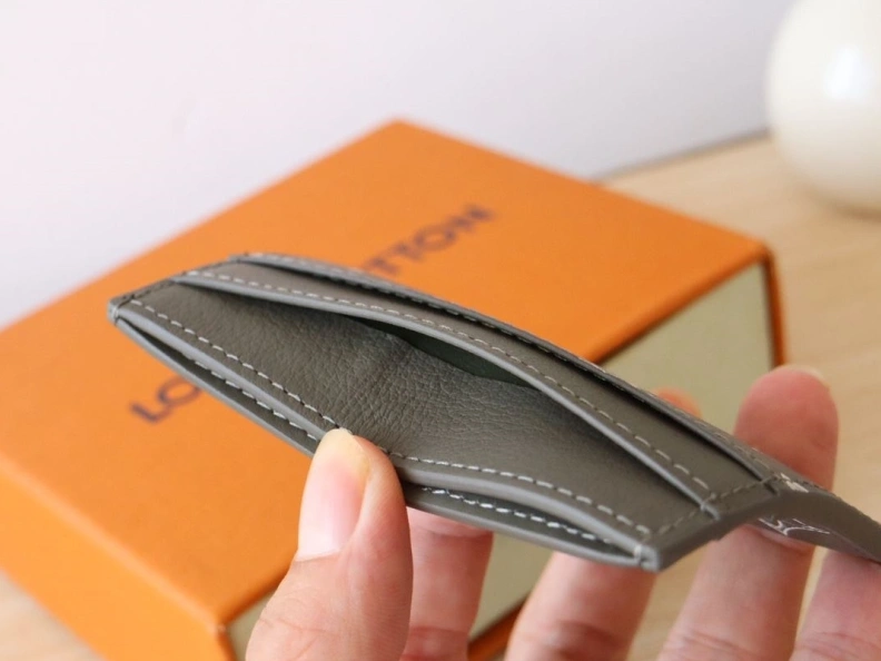 Affordable LX Wallets 17808