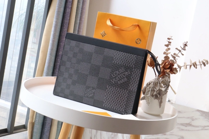 Trendsetting LX Clutch Bags 15865