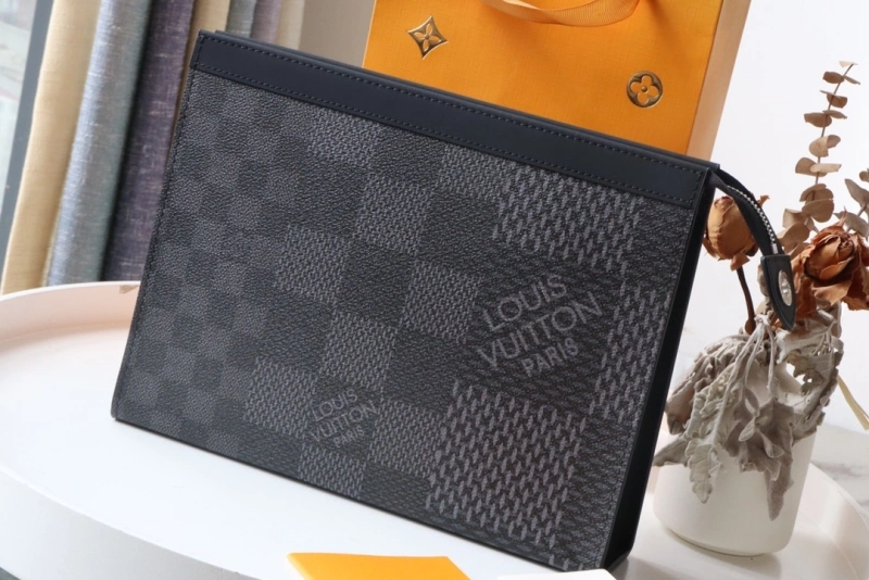 Trendsetting LX Clutch Bags 15865