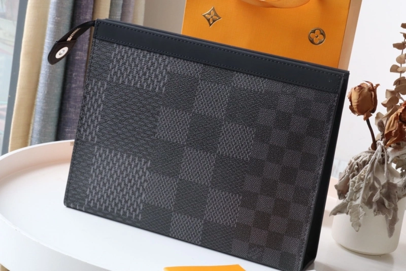 Trendsetting LX Clutch Bags 15865
