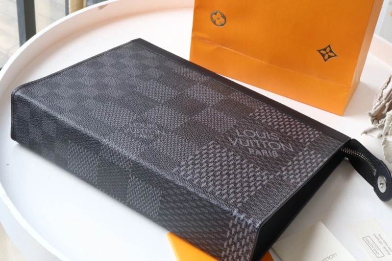 Trendsetting LX Clutch Bags 15865