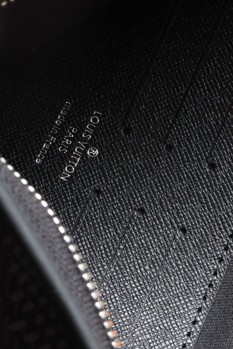 Trendsetting LX Clutch Bags 15865
