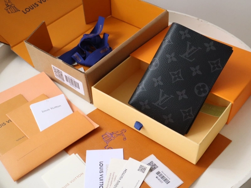 LX Wallets Functional 15860