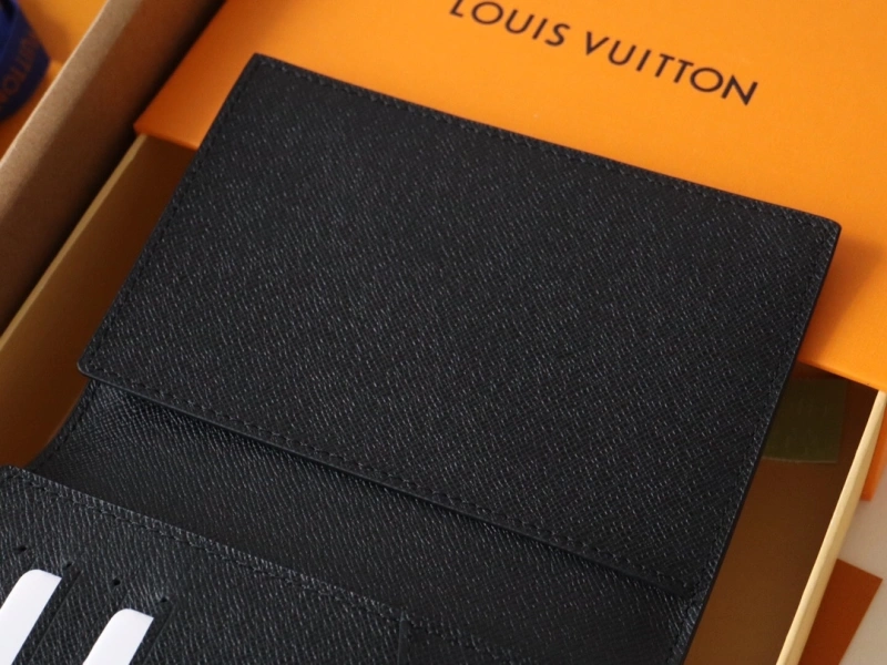 LX Wallets Functional 15860