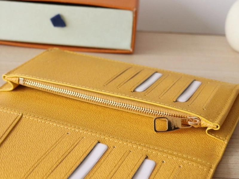 Lightweight LX Wallets 15853