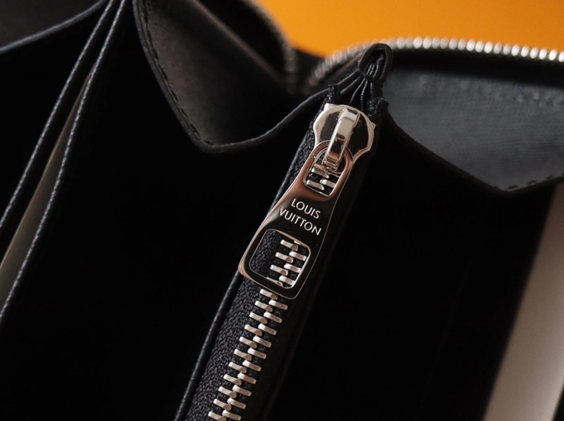 EyeCatching LX Wallets 15837