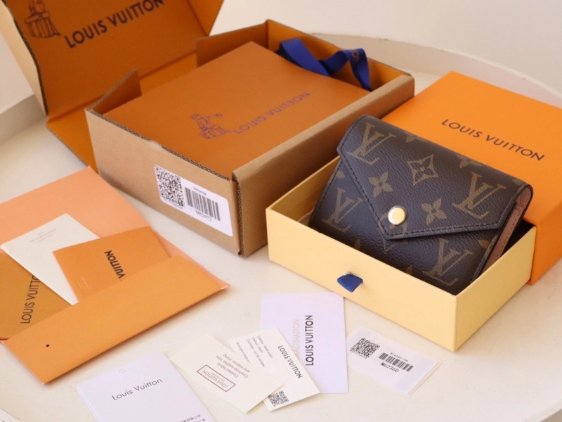 LX Wallets Refined 15831