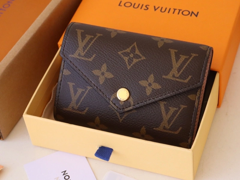 LX Wallets Refined 15831