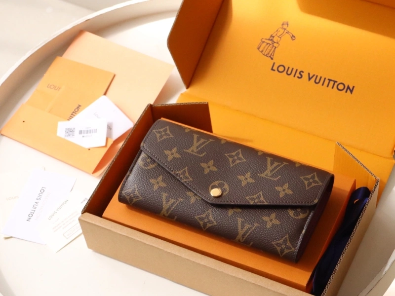 Popular LX Wallets 15823
