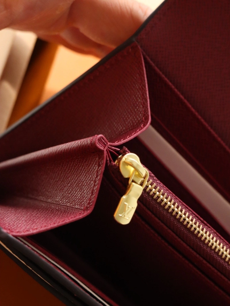 Popular LX Wallets 15823