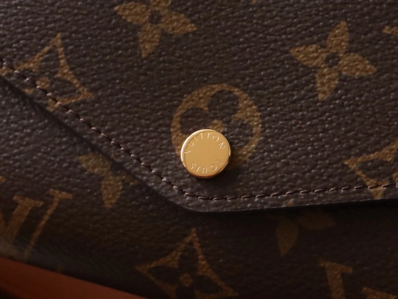 Popular LX Wallets 15823