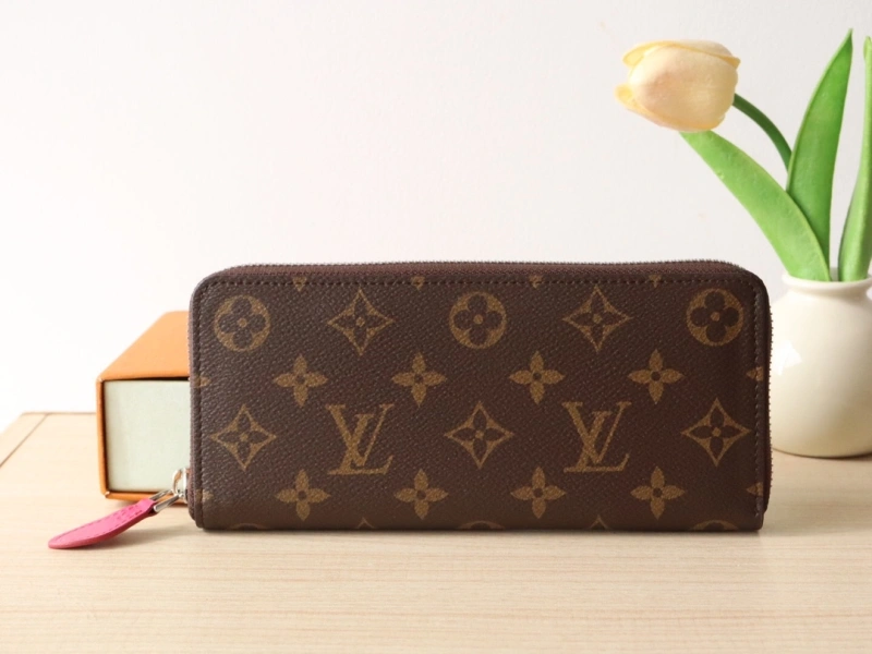 Breathable LX Wallets 15829