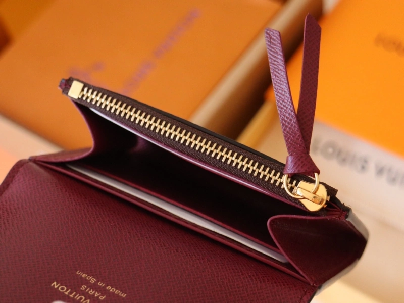 Sophisticated LX Wallets 15803
