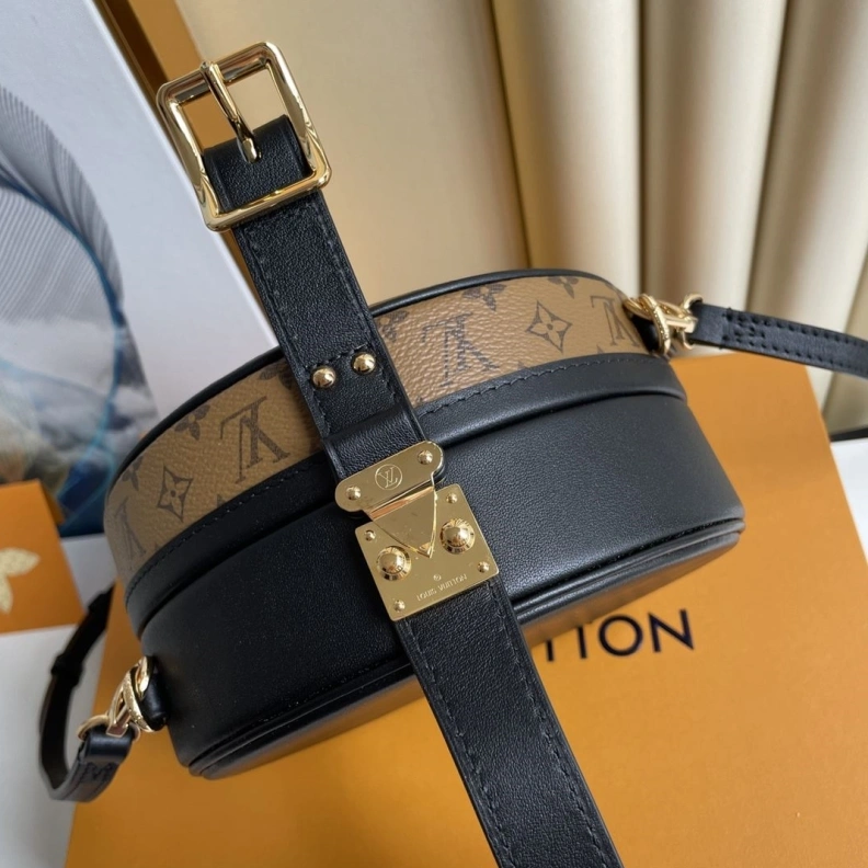 ModernLook LX Round Bags 12113