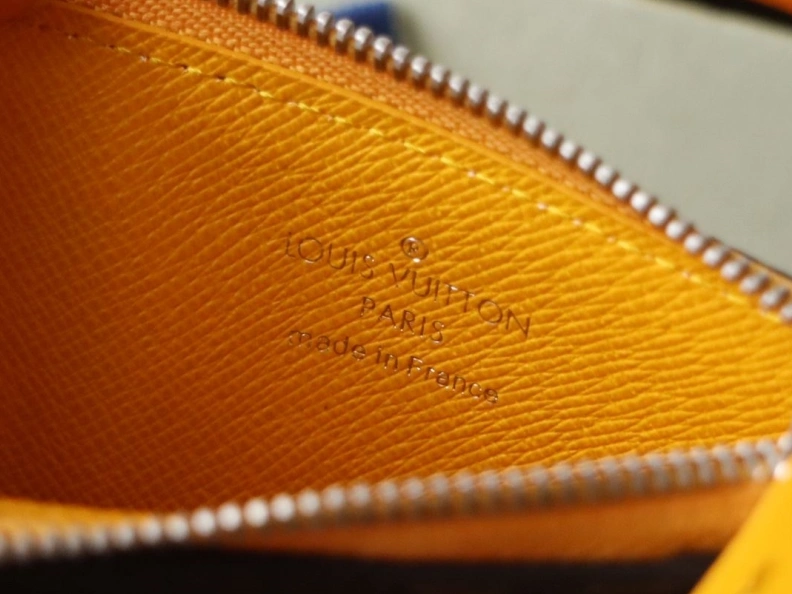 Versatile LX Wallets 12096