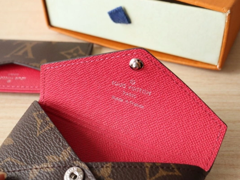 LX Wallets Functional 12071