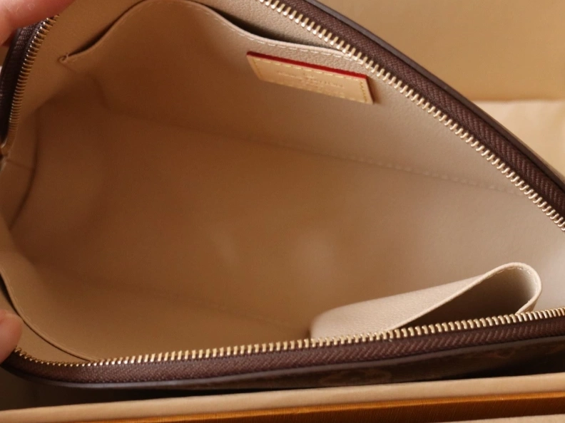 Trendy LX Cosmetic Bags 12124