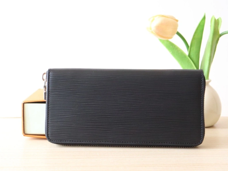 Trendsetting LX Wallets 12077