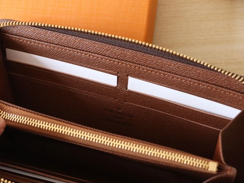 HighQuality LX Wallets 12058