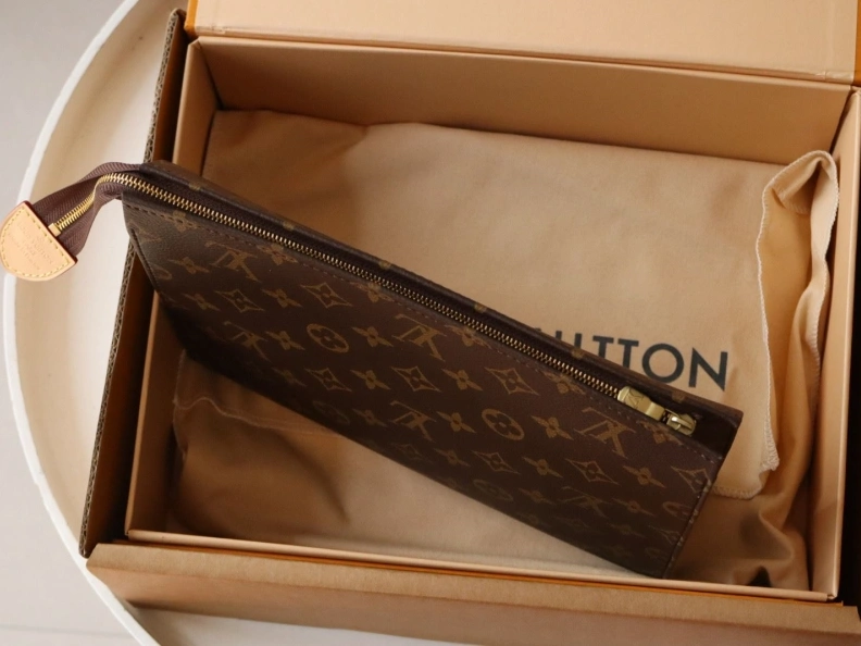 LX Clutch Bags GoAnywhere 12133