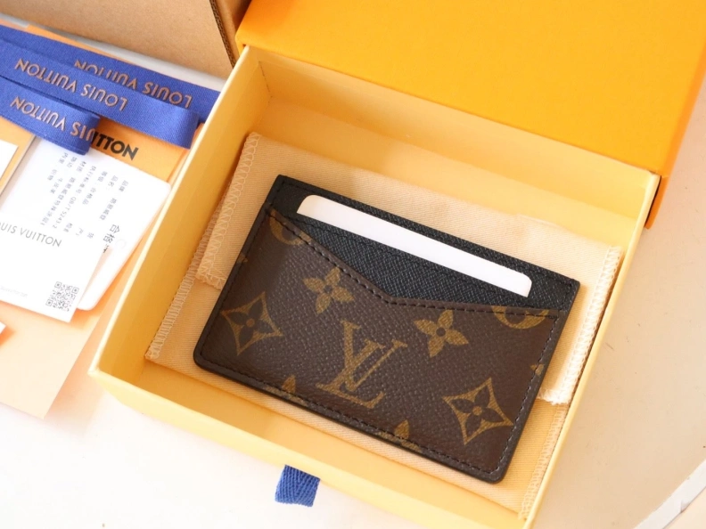 Bold LX Wallets 12051