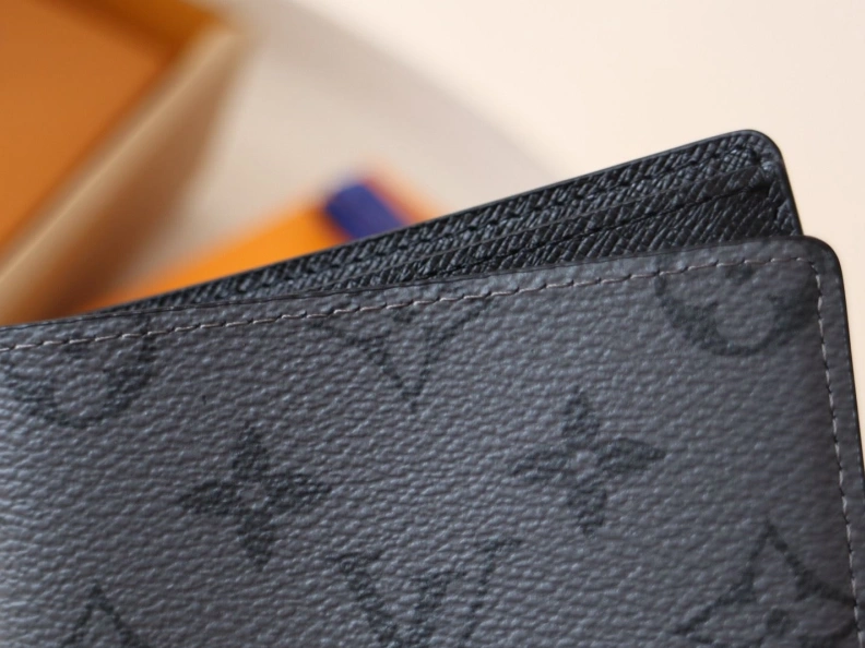 LX Wallets Lightweight 12041