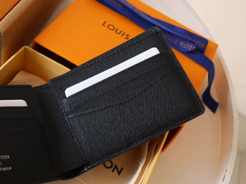 LX Wallets Lightweight 12041