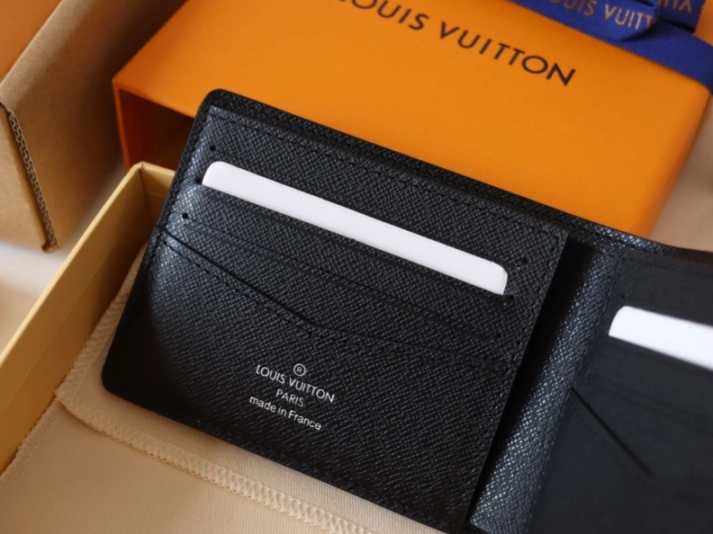LX Wallets Lightweight 12041