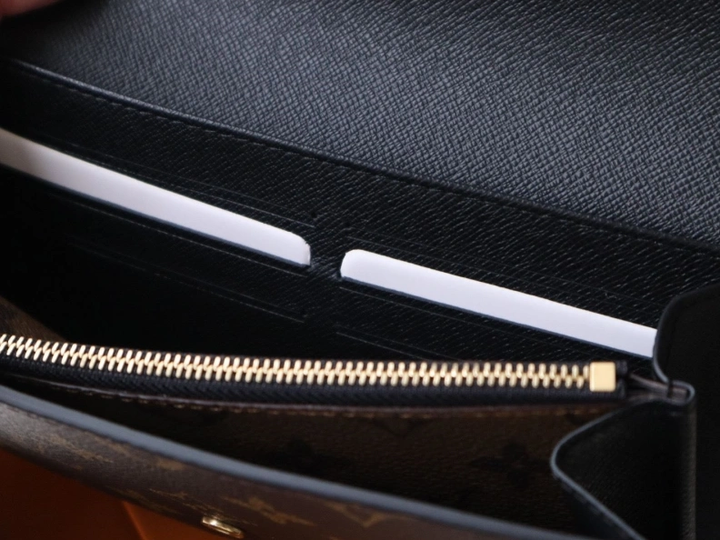 LX Wallets HighQuality 12024