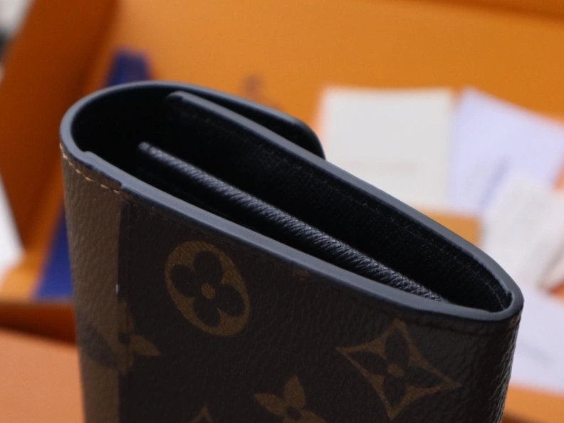 LX Wallets HighQuality 12024