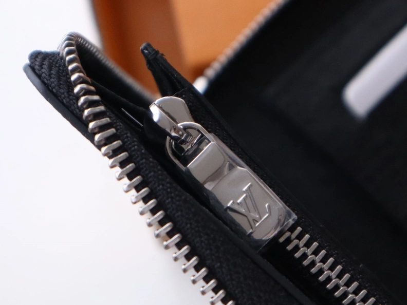 LX Wallets GoAnywhere 12036
