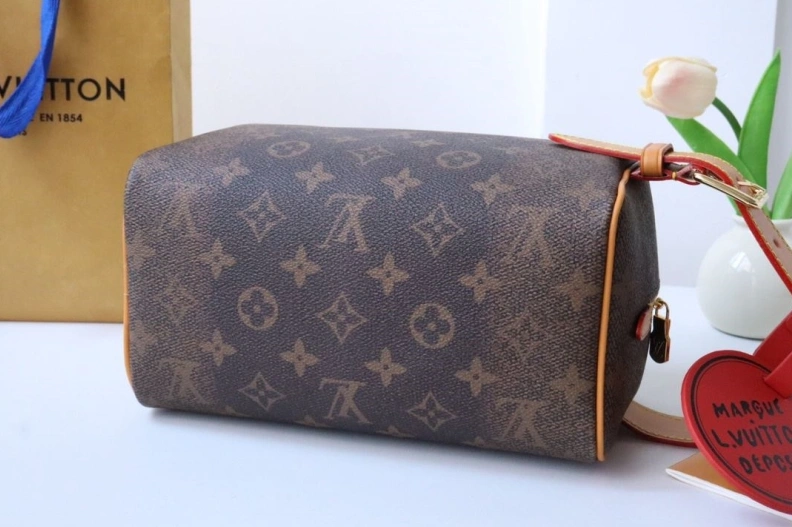 SportInspired LX Cosmetic Bags 12101
