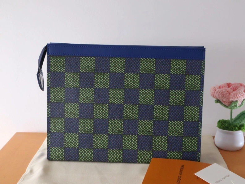 Versatile LX Clutch Bags 12130