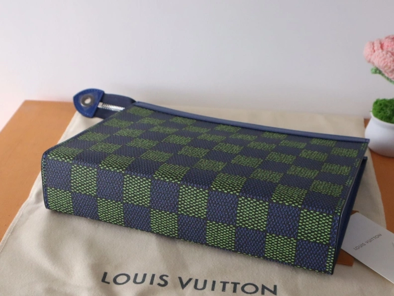 Versatile LX Clutch Bags 12130