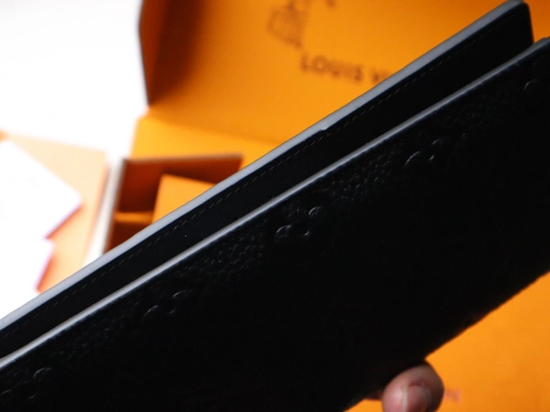 Popular LX Wallets 12034
